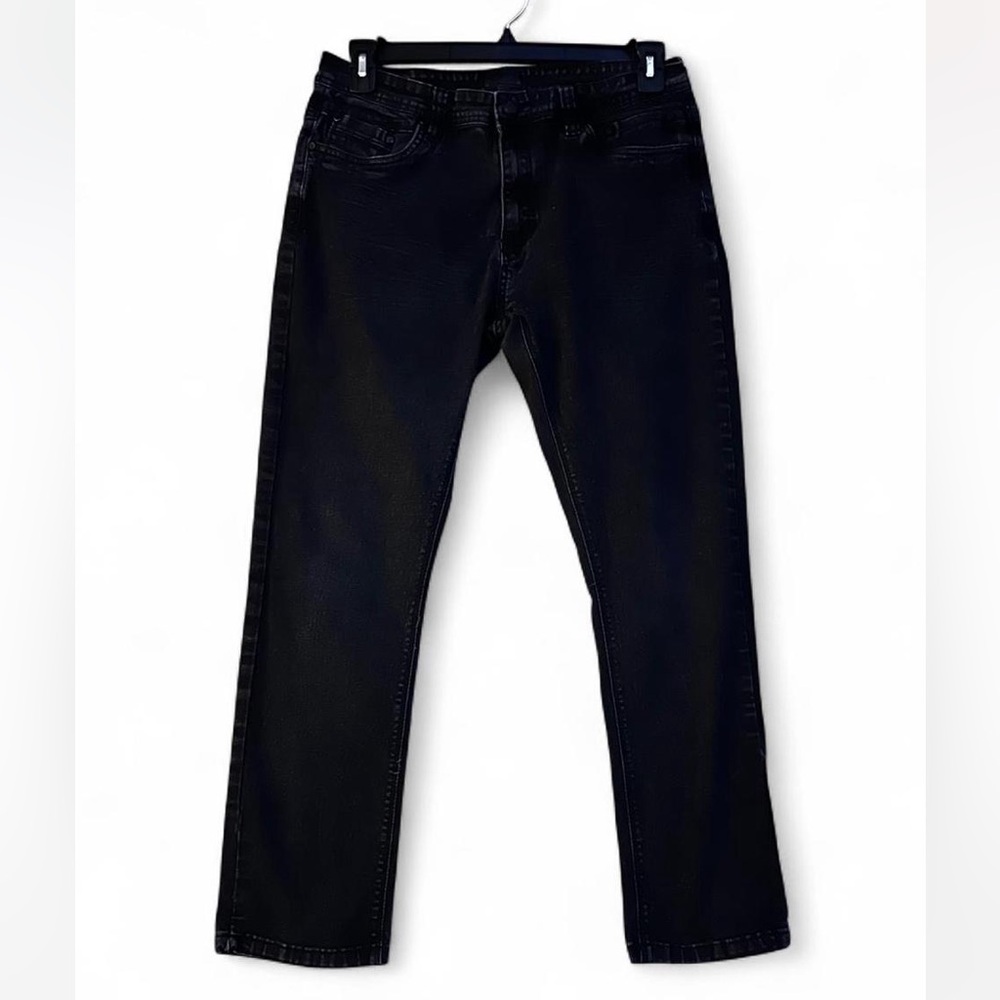 Steve’s Jeans Distressed Black straight leg jeans. Men’s Size 34x30.